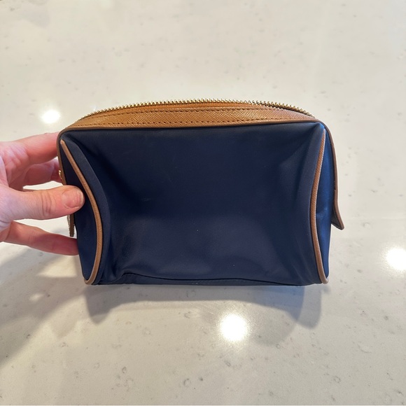 Tory Burch Makeup Toiletries Bag - Picture 2 of 3